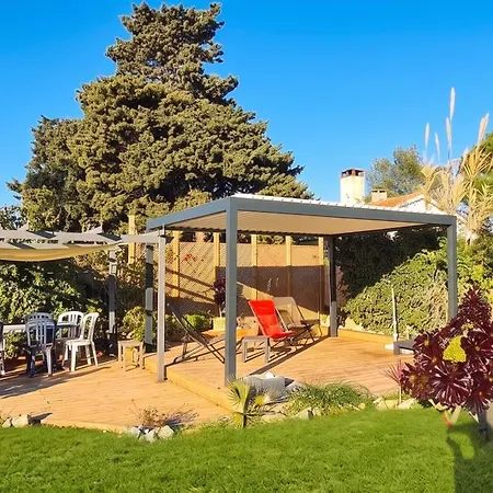 Confort A - 20 M² Avec Barbecue Et Terrasse 耶尔